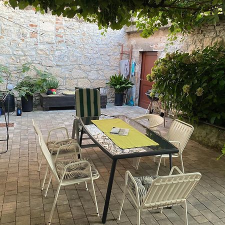 Apartment Rustic Jolly Premantura Exterior photo