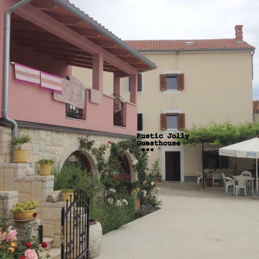 Apartment Rustic Jolly Premantura Exterior photo
